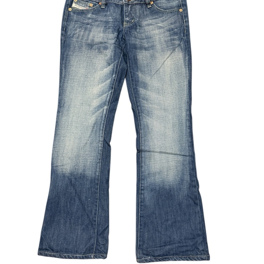 Diesel size 29 capri lengh EUC Blue Flare Wide Leg Jeans with Authentic Fading